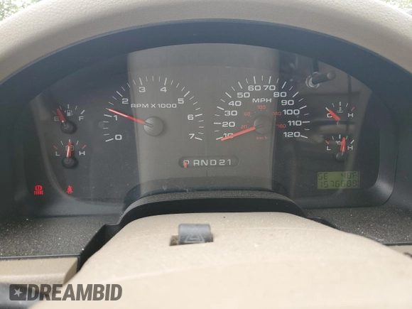 2005 Ford F-150 XLT z VIN 1FTRF04575KD80509, wystawiony jako Copart lot #58546475 z przebiegiem 157 668 mil mil oraz Czysty tytuł • Clean title. Historia ofert i sprzedaży dostępna na DreamBid. Obrazek 9.