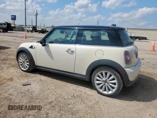2010 MINI Hardtop with VIN WMWMF3C50ATZ61512, listed as a Copart auction lot 57819095 with 150,848 mi miles and Clean title. Bid and sale history available at DreamBid. Image 2.