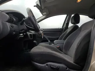 2005 Dodge Stratus SXT z VIN 1B3EL46X85N697776, wystawiony jako Copart lot #80032154 z przebiegiem 159 668 mil mil oraz Szkoda całkowita • Salvage title. Historia ofert i sprzedaży dostępna na DreamBid. Obrazek 7.