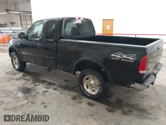 2000 Ford F-150 XL with VIN 1FTRX18W9YNB67215, listed as a IAAI auction lot 42558112 with 118,628 mi miles and . Bid and sale history available at DreamBid. Image 3.