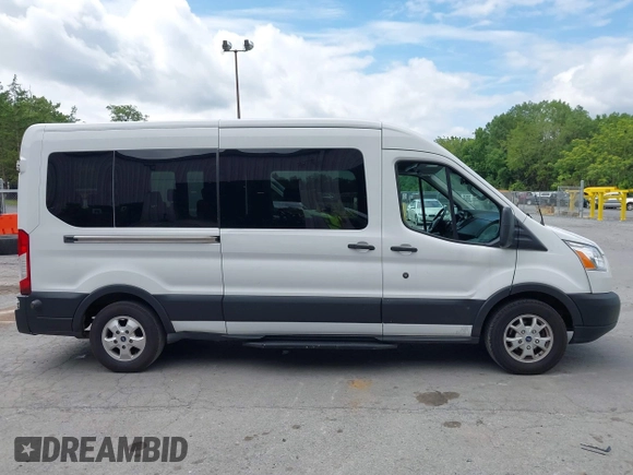 2019 Ford Transit Passenger XL с VIN 1FBAX2CG7KKB02430, выставлен на аукционе IAAI как лот 42682555 с пробегом 60 522 миль миль и . История ставок и продаж доступна на DreamBid. Изображение 13.
