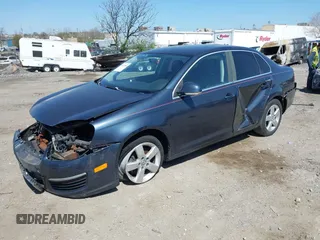 2008 Volkswagen Jetta SE with VIN 3VWRZ71K28M092871, listed as a IAAI auction lot 42059585 with Not provided miles and . Bid and sale history available at DreamBid. Image 16.