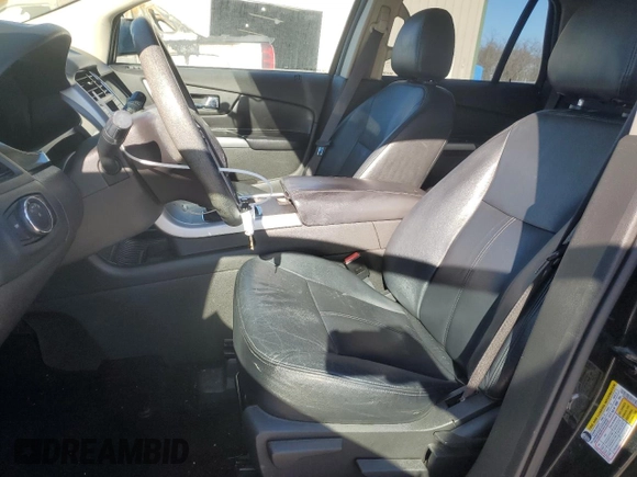 2014 Ford Edge SE z VIN 2FMDK3G93EBA04188, wystawiony jako Copart lot #85124444 z przebiegiem 172 537 mil mil oraz Szkoda całkowita • Salvage title. Historia ofert i sprzedaży dostępna na DreamBid. Obrazek 7.