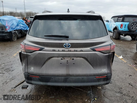 2021 Toyota Sienna XLE with VIN 5TDYSKFC6MS036109, listed as a Copart auction lot 47587895 with 125,204 mi miles and Clean Title. Bid and sale history available at carsss.com. Image 6.