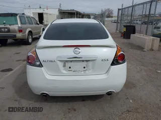 2008 Nissan Altima 2.5 with VIN 1N4AL21E88N546924, listed as a IAAI auction lot 41685591 with 144,537 mi miles. Bid and sale history available at carsss.com. Image 16.