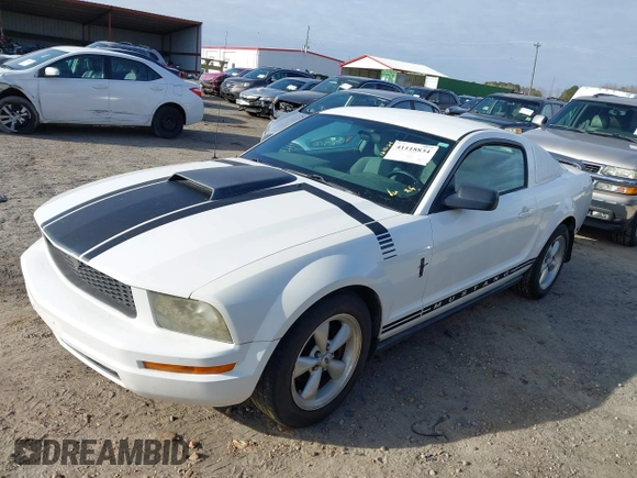 2006 Ford Mustang Standard with VIN 1ZVHT80N365135356, listed as a IAAI auction lot 41118834 with 190,401 mi miles. Bid and sale history available at carsss.com. Image 2.