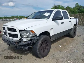 2015 Ram 1500 Express z VIN 1C6RR7KT0FS599158, wystawiony jako IAAI lot #42204986 z przebiegiem 113 478 mil mil oraz . Historia ofert i sprzedaży dostępna na DreamBid. Obrazek 18.