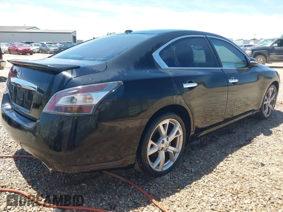 2012 Nissan Maxima SV z VIN 1N4AA5AP6CC811191, wystawiony jako IAAI lot #42322344 z przebiegiem 150 604 mil mil oraz . Historia ofert i sprzedaży dostępna na DreamBid. Obrazek 4.