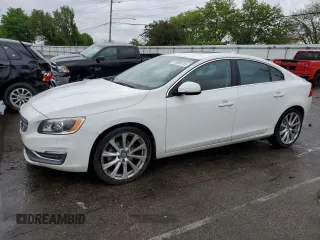 2016 Volvo S60 T5 Drive-E Platinum z VIN LYV402FM7GB113366, wystawiony jako Copart lot #55880755 z przebiegiem 68 067 mil mil oraz Szkoda całkowita • Salvage title. Historia ofert i sprzedaży dostępna na DreamBid. Obrazek 1.