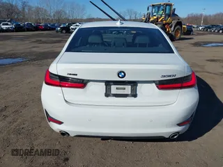 2021 BMW 3 Series 330i xDrive with VIN 3MW5R7J09M8B47753, listed as a IAAI auction lot 41897641 with 38,189 mi miles and . Bid and sale history available at DreamBid. Image 16.