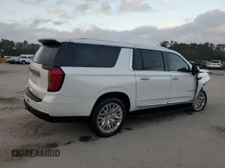 2024 GMC Yukon XL SLT with VIN 1GKS2GKD2RR218983, listed as a Copart auction lot 86210034 with 14,489 mi miles and Salvage Title. Bid and sale history available at carsss.com. Image 3.