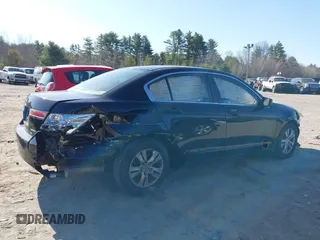 2012 Honda Accord SE z VIN 1HGCP2F61CA101404, wystawiony jako IAAI lot #42038839 z przebiegiem 121 506 mil mil oraz . Historia ofert i sprzedaży dostępna na DreamBid. Obrazek 14.