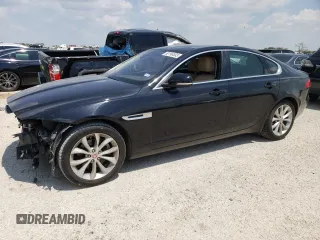 2019 Jaguar XF 25t Premium with VIN SAJBD4FXXKCY81432, listed as a Copart auction lot 62196333 with 33,572 mi miles. Bid and sale history available at carsss.com. Image 1.