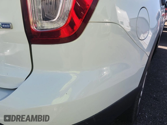 2015 Ford Explorer с VIN 1FM5K8B82FGC42138, выставлен на аукционе IAAI как лот 42788846 с пробегом 214 584 миль миль и . История ставок и продаж доступна на DreamBid. Изображение 5.