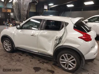 2011 Nissan Juke SV with VIN JN8AF5MR6BT010692, listed as a IAAI auction lot 41297664 with 128,161 mi miles. Bid and sale history available at carsss.com. Image 6.