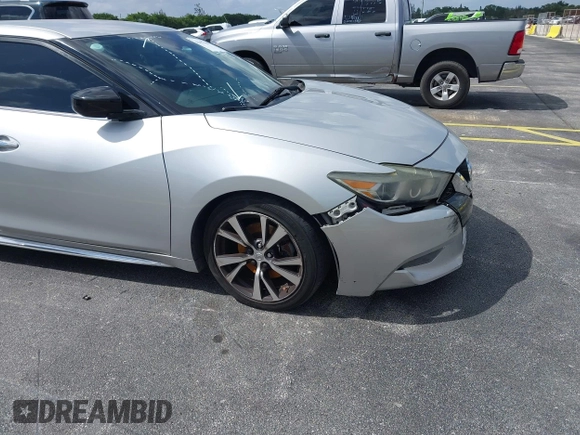 2016 Nissan Maxima SL with VIN 1N4AA6AP0GC433932, listed as a IAAI auction lot 41897180 with 91,871 mi miles and . Bid and sale history available at DreamBid. Image 19.