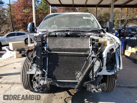 2019 Ford Super Duty F-250 SRW XL with VIN 1FTBF2A63KED22241, listed as a Copart auction lot 81580894 with Not Provided miles and Salvage Title. Bid and sale history available at carsss.com. Image 5.