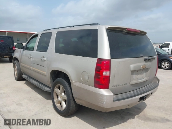 2007 Chevrolet Suburban LT с VIN 1GNFC16J67J350302, выставлен на аукционе IAAI как лот 41940082 с пробегом 176 491 миль миль и . История ставок и продаж доступна на DreamBid. Изображение 3.