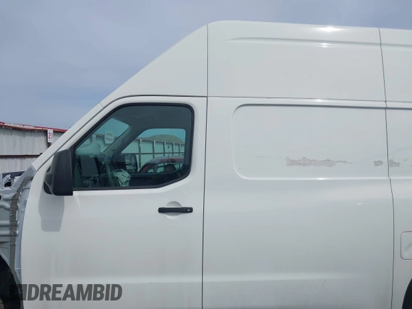 2021 Nissan NV Cargo SV z VIN 1N6BF0LY8MN809146, wystawiony jako IAAI lot #42005532 z przebiegiem 31 869 mil mil oraz . Historia ofert i sprzedaży dostępna na DreamBid. Obrazek 15.