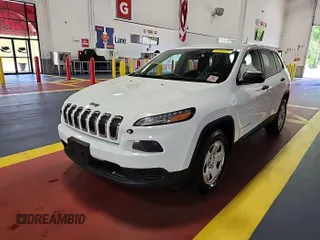 2015 Jeep Cherokee Sport with VIN 1C4PJMAB8FW685146, listed as a IAAI auction lot 42842417 with 130,325 mi miles and . Bid and sale history available at DreamBid. Image 28.