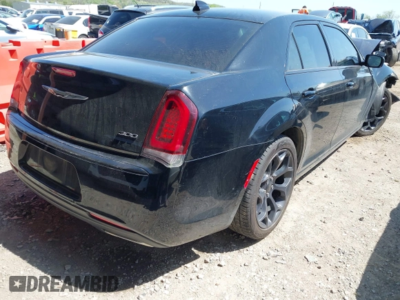 2019 Chrysler 300 Touring with VIN 2C3CCAAG8KH614299, listed as a IAAI auction lot 42008835 with 86,600 mi miles and . Bid and sale history available at DreamBid. Image 4.