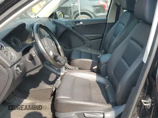 2015 Volkswagen Tiguan S z VIN WVGBV7AX8FW522441, wystawiony jako Copart lot #59278655 z przebiegiem 115 123 mil mil oraz Czysty tytuł • Clean title. Historia ofert i sprzedaży dostępna na DreamBid. Obrazek 7.