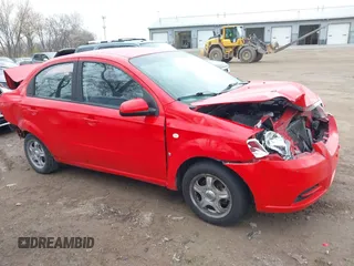 2008 Chevrolet Aveo LS with VIN KL1TD56618B052786, listed as a IAAI auction lot 40890445 with 164,714 mi miles. Bid and sale history available at carsss.com. Image 1.