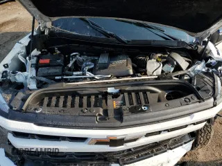 2024 Chevrolet Silverado 1500 RST with VIN 1GCUDEE84RZ183333, listed as a Copart auction lot 64960724 with 7,187 mi miles and Salvage Title. Bid and sale history available at carsss.com. Image 11.