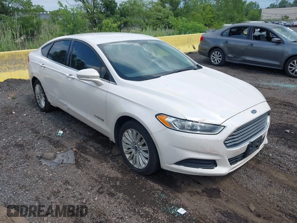 2014 Ford Fusion SE Hybrid z VIN 3FA6P0LU3ER391680, wystawiony jako IAAI lot #42643934 z przebiegiem 102 578 mil mil oraz . Historia ofert i sprzedaży dostępna na DreamBid. Obrazek 1.
