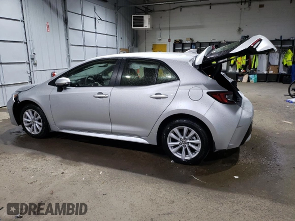 2025 Toyota Corolla Hatchback SE with VIN JTND4MBE9S3233894, listed as a Copart auction lot 68706034 with 706 mi miles and Salvage Title. Bid and sale history available at carsss.com. Image 2.