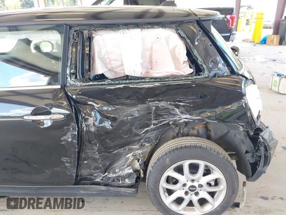 2021 MINI Hardtop Cooper with VIN WMWXR3C0XM2N93195, listed as a IAAI auction lot 42083421 with 46,269 mi miles and . Bid and sale history available at DreamBid. Image 6.