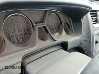 2014 GMC Acadia SLE z VIN 1GKKVNED8EJ328775, wystawiony jako Copart lot #68619334 z przebiegiem Nie podano mil oraz Nie do naprawy • Non repairable. Historia ofert i sprzedaży dostępna na DreamBid. Obrazek 9.