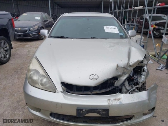 2002 Lexus ES 300 with VIN JTHBF30G625017329, listed as a IAAI auction lot 41533562 with NaN miles. Bid and sale history available at carsss.com. Image 12.