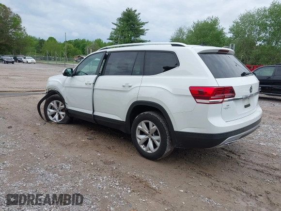 2019 Volkswagen Atlas SE with VIN 1V2WR2CA2KC545696, listed as a IAAI auction lot 42076774 with 138,564 mi miles and . Bid and sale history available at DreamBid. Image 3.
