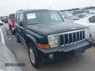 2008 Jeep Commander Sport with VIN 1J8HG48K18C114216, listed as a IAAI auction lot 39373542 with 168,064 mi miles. Bid and sale history available at carsss.com. Image 1.