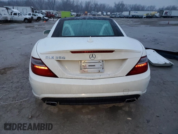 2012 Mercedes-Benz SLK 350 z VIN WDDPK5HA7CF026962, wystawiony jako Copart lot #42759625 z przebiegiem 51 512 mil mil oraz Szkoda całkowita • Salvage title. Historia ofert i sprzedaży dostępna na DreamBid. Obrazek 6.
