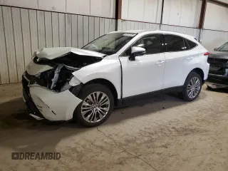 2022 Toyota Venza LE with VIN JTEAAAAH7NJ096721, listed as a Copart auction lot 53651335 with 31,820 mi miles and Salvage Title. Bid and sale history available at carsss.com. Image 1.