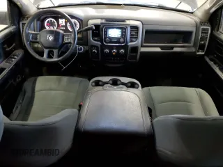 2015 Ram 2500 Tradesman z VIN 3C6UR5CL1FG524912, wystawiony jako Copart lot #54245925 z przebiegiem 312 171 mil mil oraz Czysty tytuł • Clean title. Historia ofert i sprzedaży dostępna na DreamBid. Obrazek 8.