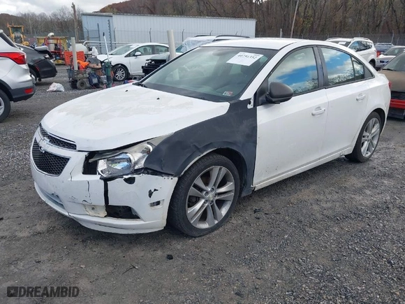 2013 Chevrolet Cruze LS with VIN 1G1PB5SH5D7231040, listed as a IAAI auction lot 40751352 with 161,922 mi miles. Bid and sale history available at carsss.com. Image 2.