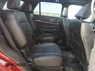 2019 Ford Explorer Platinum z VIN 1FM5K8HT6KGA95344, wystawiony jako Copart lot #55697795 z przebiegiem 64 948 mil mil oraz Czysty tytuł • Clean title. Historia ofert i sprzedaży dostępna na DreamBid. Obrazek 11.