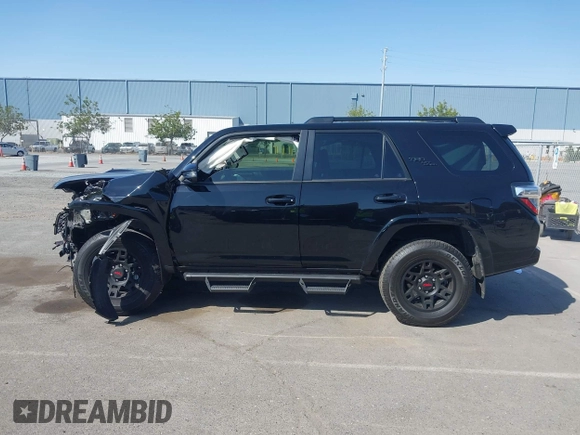 2024 Toyota 4Runner TRD Off Road with VIN JTERU5JR4R6260056, listed as a IAAI auction lot 42394403 with 17,809 mi miles and . Bid and sale history available at DreamBid. Image 15.