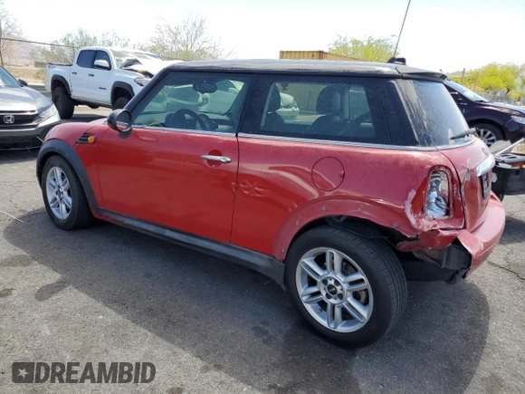 2011 MINI Hardtop z VIN WMWSU3C5XBT093162, wystawiony jako Copart lot #54871315 z przebiegiem 171 220 mil mil oraz Szkody całkowita. Historia ofert i sprzedaży dostępna na DreamBid. Obrazek 2.