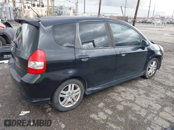 2008 Honda Fit Sport with VIN JHMGD386X8S063067, listed as a IAAI auction lot 41798520 with 282,302 mi miles. Bid and sale history available at carsss.com. Image 4.
