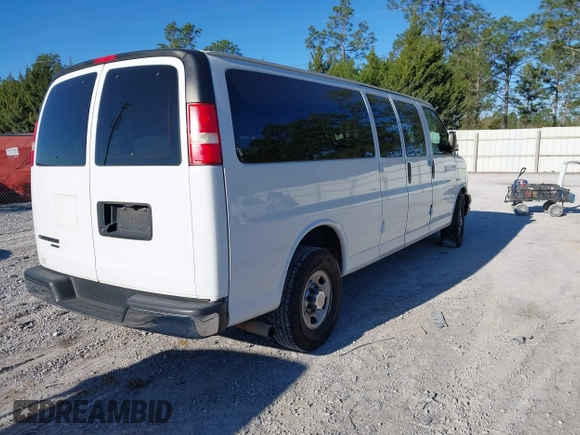2015 Chevrolet Express Passenger LT with VIN 1GAZG1FG4F1145356, listed as a IAAI auction lot 41768799 with 134,492 mi miles and . Bid and sale history available at DreamBid. Image 4.