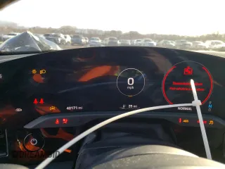 2021 Porsche Taycan z VIN WP0AA2Y19MSA17127, wystawiony jako Copart lot #43795425 z przebiegiem 40 171 mil mil oraz Szkody całkowita. Historia ofert i sprzedaży dostępna na DreamBid. Obrazek 9.