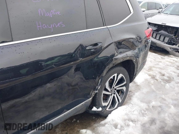 2021 Volkswagen Atlas SEL Premium z VIN 1V2TR2CA2MC588943, wystawiony jako IAAI lot #41558964 z przebiegiem 62 182 mil mil oraz . Historia ofert i sprzedaży dostępna na DreamBid. Obrazek 6.