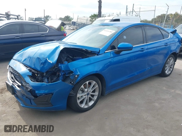 2020 Ford Fusion SE with VIN 3FA6P0LU3LR233370, listed as a IAAI auction lot 42221789 with 70,771 mi miles and . Bid and sale history available at DreamBid. Image 2.