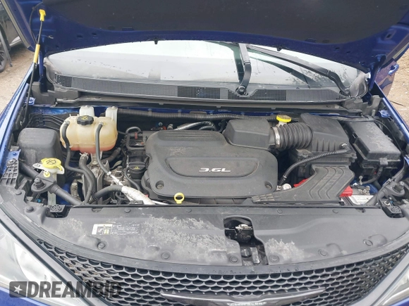 2018 Chrysler Pacifica Touring Plus with VIN 2C4RC1FG9JR228594, listed as a IAAI auction lot 42298327 with 85,685 mi miles and . Bid and sale history available at DreamBid. Image 10.