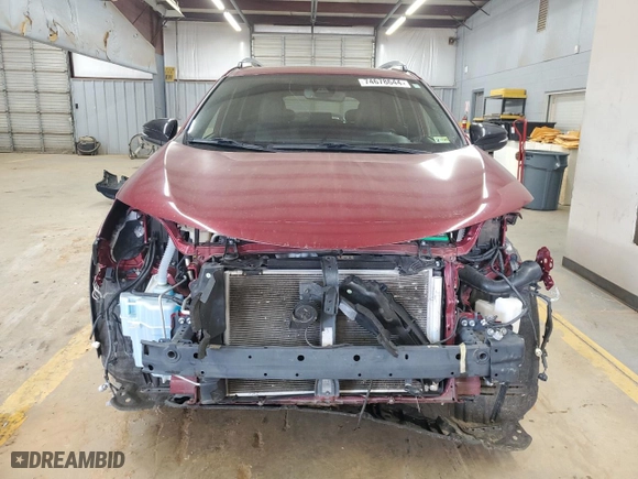 2018 Toyota RAV4 SE with VIN JTMJFREV9JD235938, listed as a Copart auction lot 74678644 with 99,184 mi miles and Salvage Title. Bid and sale history available at carsss.com. Image 5.