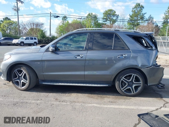 2018 Mercedes-Benz GLE 43 AMG with VIN 4JGDA6EB3JB100851, listed as a IAAI auction lot 41791759 with 70,155 mi miles and . Bid and sale history available at DreamBid. Image 14.
